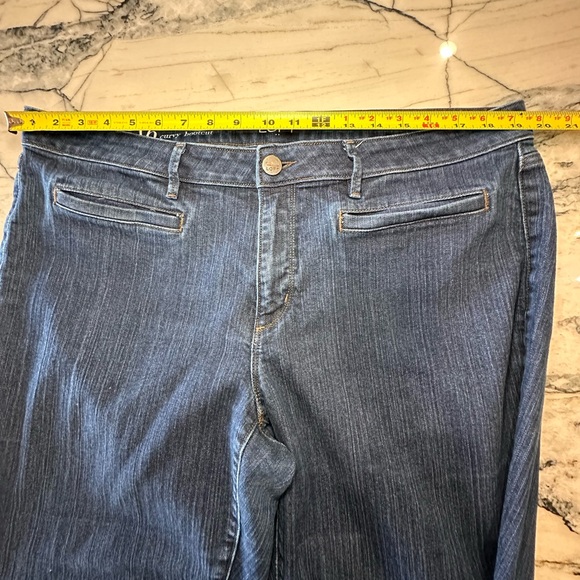Loft Original Curvy Bootcut Blue Jeans Mid-Rise EUC 16 - Picture 10 of 11